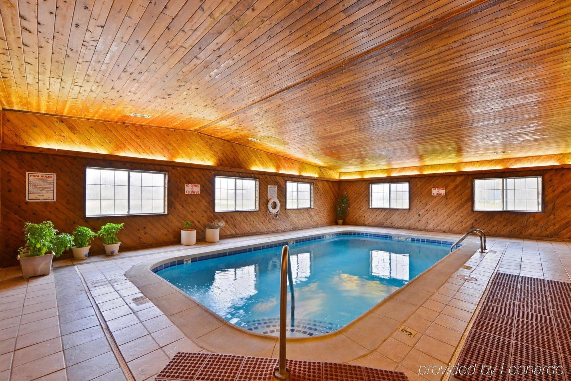 Regency Inn Geneseo Il I-80 Buitenkant foto